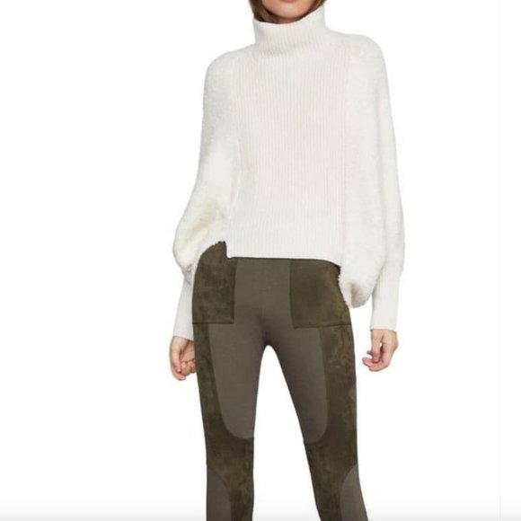 BCBGMAXZARIA High-Low Turtleneck Sweater Size M - Picture 2 of 8